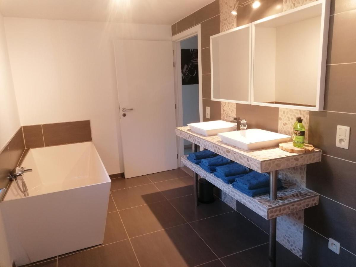 Apartament Les Hauts De Meez Dinant Zewnętrze zdjęcie